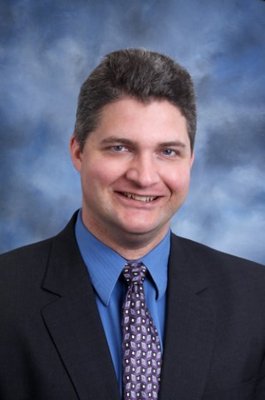 Steven M Smolinski , MD