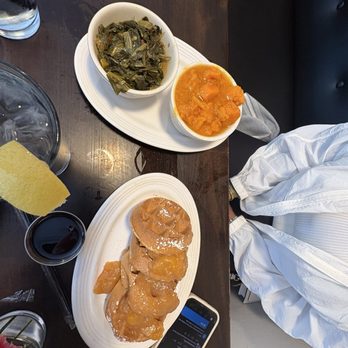 Taste Kitchen + Bar - Waffles - Breakfast & Brunch Near Me - Houston, Texas