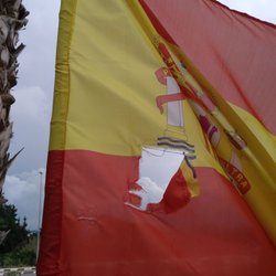 Indian Ocean - Spain: broke and broken...