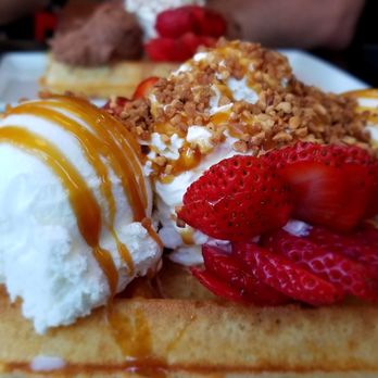 Le Petit Belge - Breakfast & Brunch Near Me - Vancouver, British Columbia