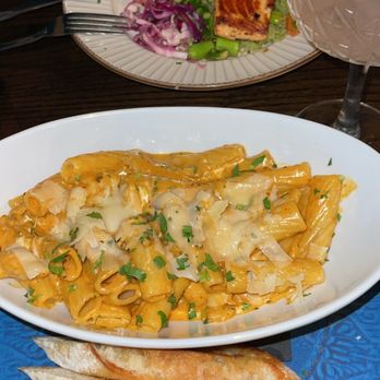 Chet's Dallas - Irish Near Me - Dallas, Texas Chet's Dallas - Irish Near Me - Dallas, Texas