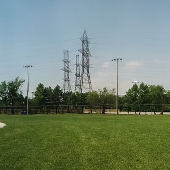 Hendon Park - Baseball field numero 2 - Parks Near Me - Toronto, Ontario Hendon Park - Baseball field numero 2 - Parks Near Me - Toronto, Ontario