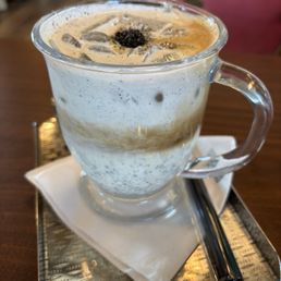 Sesame coffee, sooooo yum!