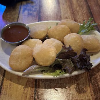 La Fonda Gourmet - Arepas de coco with guava sauce - Puerto Rican Near Me - Luquillo, Puerto Rico La Fonda Gourmet - Arepas de coco with guava sauce - Puerto Rican Near Me - Luquillo, Puerto Rico