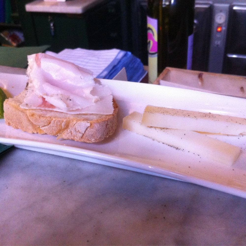 Complimentary snack - nice pecorino cheese...
