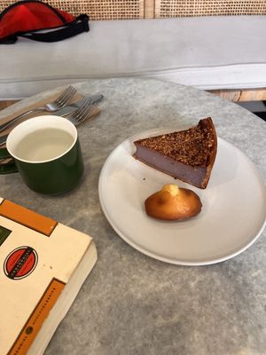 Dangerously Delicious Pies by null