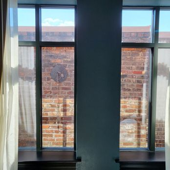 Emeline - The wall - Hotels Near Me - Charleston, South Carolina Emeline - The wall - Hotels Near Me - Charleston, South Carolina