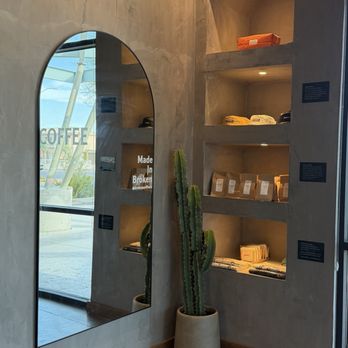 Broken Coffee - Silverado - Cafes Near Me - Las Vegas, Nevada Broken Coffee - Silverado - Cafes Near Me - Las Vegas, Nevada
