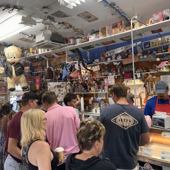 OINK’S ICE CREAM AND YOGURT - TEMP. CLOSED - Updated January 2026 - 222 ...