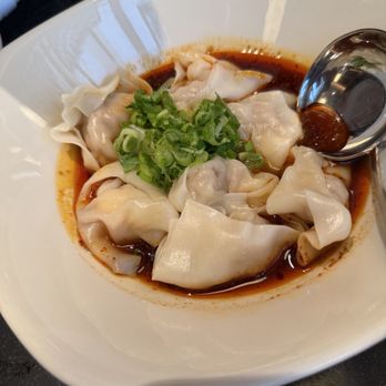 Din Tai Fung 鼎泰豐 - Shrimp and Pork Spicy Dumplings - Dim Sum Near Me - Vancouver, British Columbia Din Tai Fung 鼎泰豐 - Shrimp and Pork Spicy Dumplings - Dim Sum Near Me - Vancouver, British Columbia