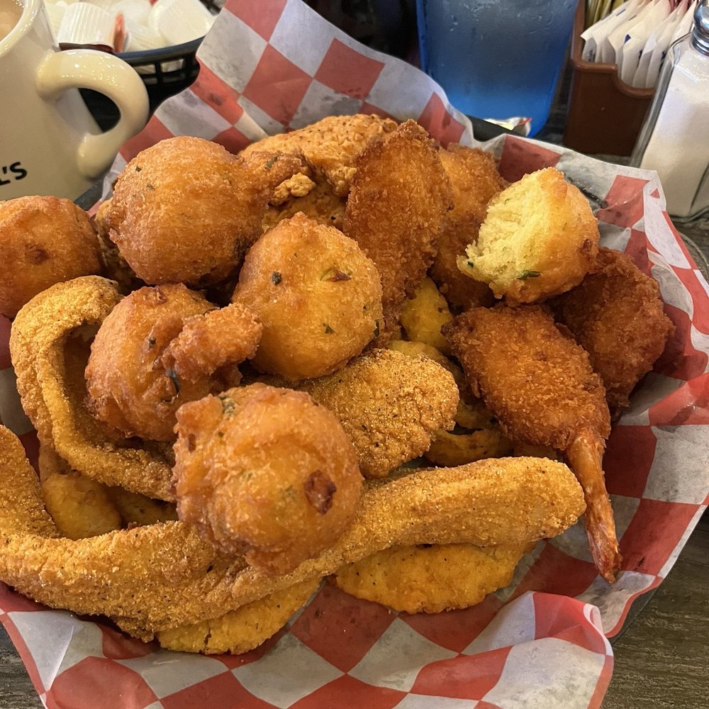 Billy Gail's - Catfish and shrimp! - American Near Me - Branson, Missouri Billy Gail's - Catfish and shrimp! - American Near Me - Branson, Missouri