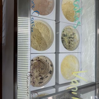 Ebony’s Ice Cream - More flavors - Ice Cream & Frozen Yogurt Near Me - Twinsburg, Ohio