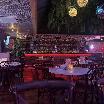 WINNIE'S BROADWAY - Updated February 2026 - 87 Photos & 27 Reviews