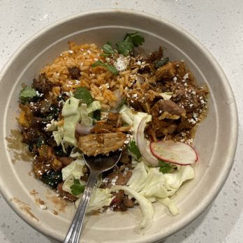 Nopalito Taqueria - Chicken tinga bowl - Mexican Near Me - Davis, California