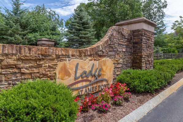 Lodge At Ames Pond 44 Photos 36 Reviews Apartments One Ames Hill Dr Tewksbury Ma United States Phone Number