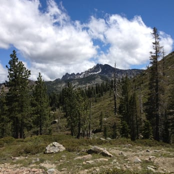 Sierra Buttes - Hiking Near Me