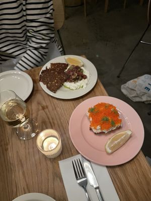 Smør by null
