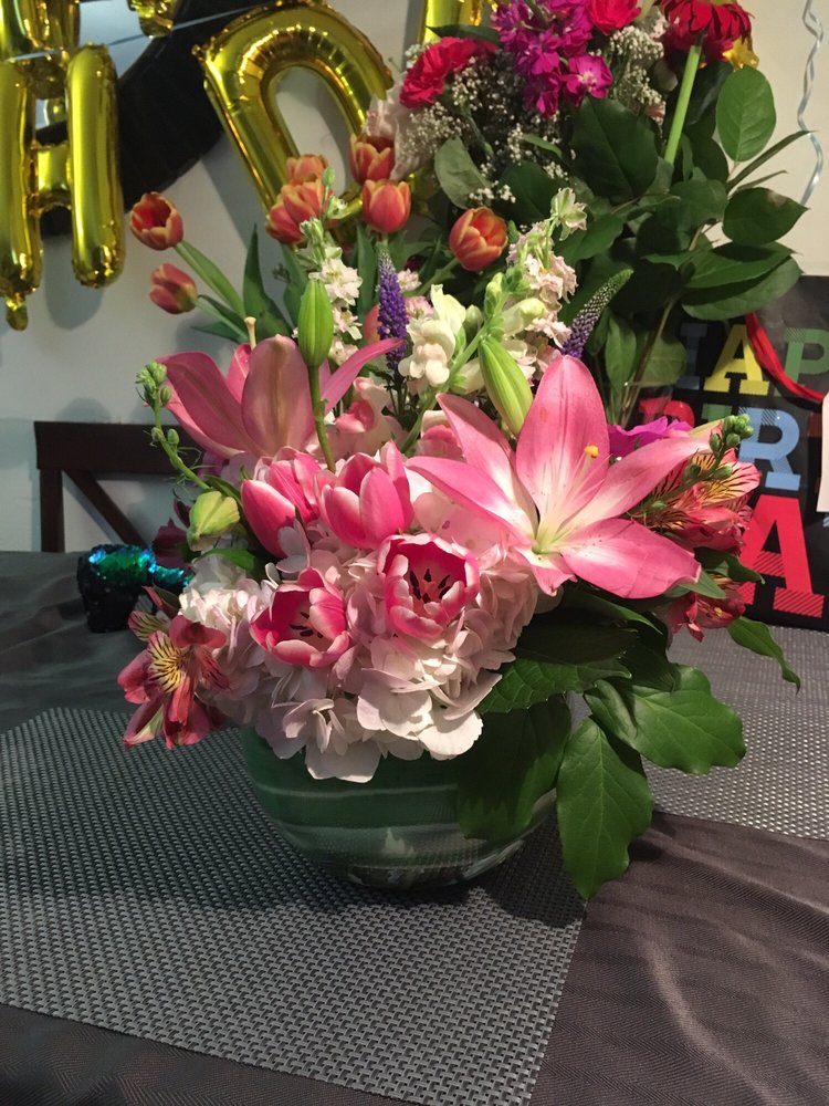 WESTCHESTER FLOWER STUDIO Updated September 2024 844 Franklin Ave