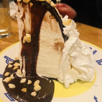 Duke's La Jolla - Hula Pie - New American Near Me - La Jolla, California Duke's La Jolla - Hula Pie - New American Near Me - La Jolla, California
