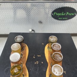 Decor, flights of beer