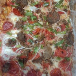 Trani's Grille - YUMMY pizza