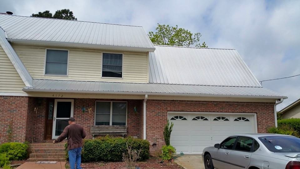 Slide of Extreme Seamless Gutters