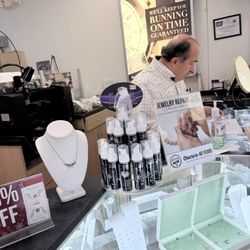 Fast-Fix Jewelry and Watch Repairs - Thousand Oaks - The owner who needs to treat his customers better