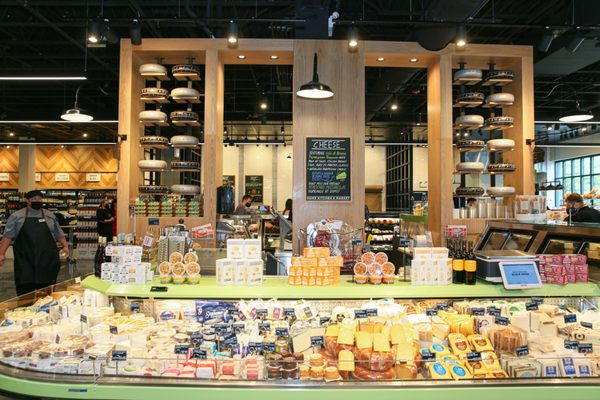Dom's Kitchen & Market by null