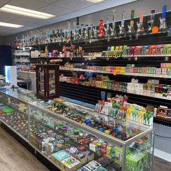 Puff Bros Smokeshop - Head Shops Near Me - Mount Prospect, Illinois