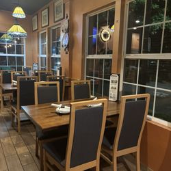 Pizzeria Tivoli - Dining area