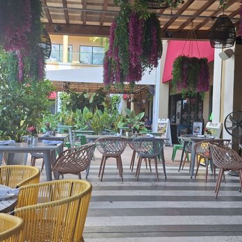 Spizzigo - Beautiful space - Italian Near Me - Doral, Florida Spizzigo - Beautiful space - Italian Near Me - Doral, Florida
