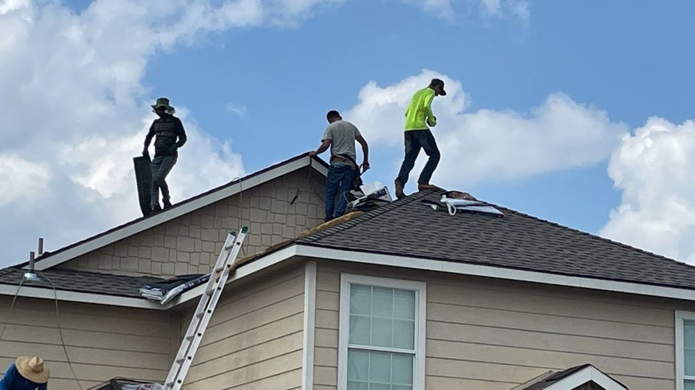 Slide of Daveo’s Roofing