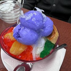 Little Ongpin - Halo halo to share