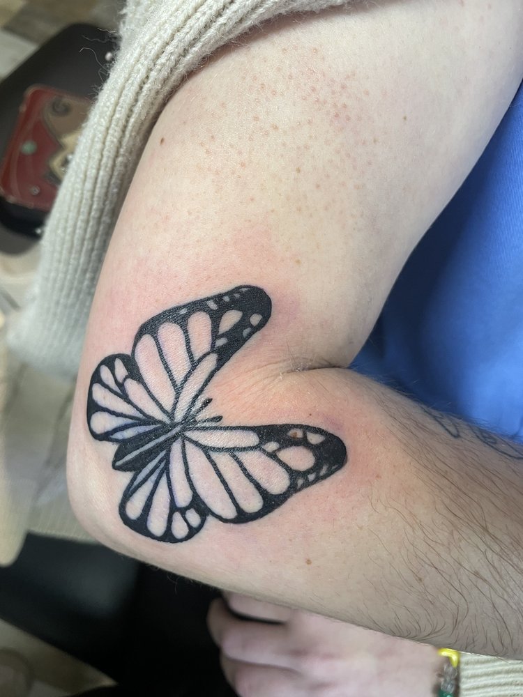 Tattoo Saloon Photos