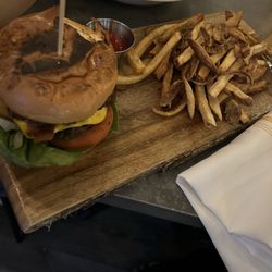 L'Americano Burger served with fries