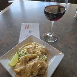 Divots Restaurant - HH fish tacos & wine. Superb.