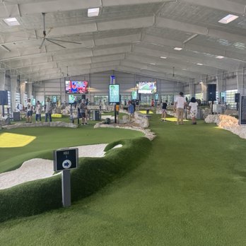PopStroke - Inside - Mini Golf Near Me - Nashville, Tennessee