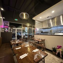 Mazera - Dining area