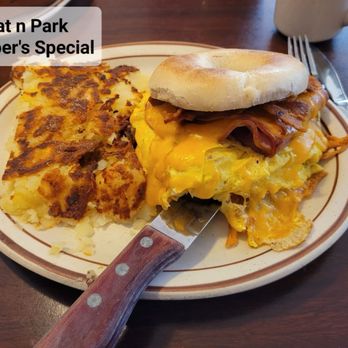 Eat'n Park Restaurant - Cooper Special (Bagel Sandwich) - American Near Me - Burbank, California Eat'n Park Restaurant - Cooper Special (Bagel Sandwich) - American Near Me - Burbank, California