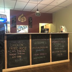 Khoaw Pon Authentic Thai - The front counter