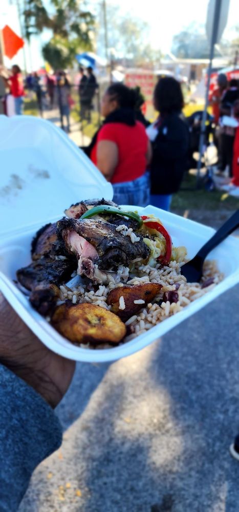 Food from The Rollin Pitt