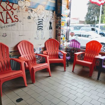 Max & Mina's - Ice Cream & Frozen Yogurt Near Me - Flushing, New York