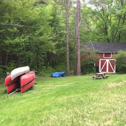 Swann Lodge - Side yard