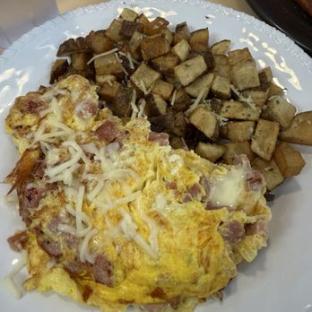 My Cafe - Kamaaina scramble with truffle potatoes - Breakfast & Brunch Near Me - Kapolei, Hawaii