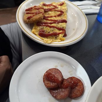 Tip Top Motel Cafe & Bakery - Hotels Near Me - Lihue, Hawaii Tip Top Motel Cafe & Bakery - Hotels Near Me - Lihue, Hawaii
