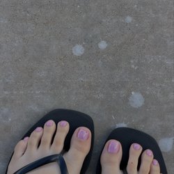 Gloss & Glow Luxury Nail Spa - Pedicure