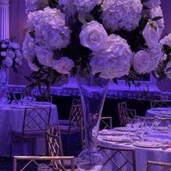 Christy's Florist - Wedding centerpiece
