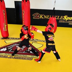 2 Knuckle Sports VA - Kids kickboxing