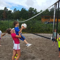 Tennis is Life Academy - Volley session with the campers
