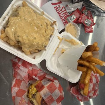 7th Street Burger Fishtown - Burgers Near Me - Philadelphia, Pennsylvania